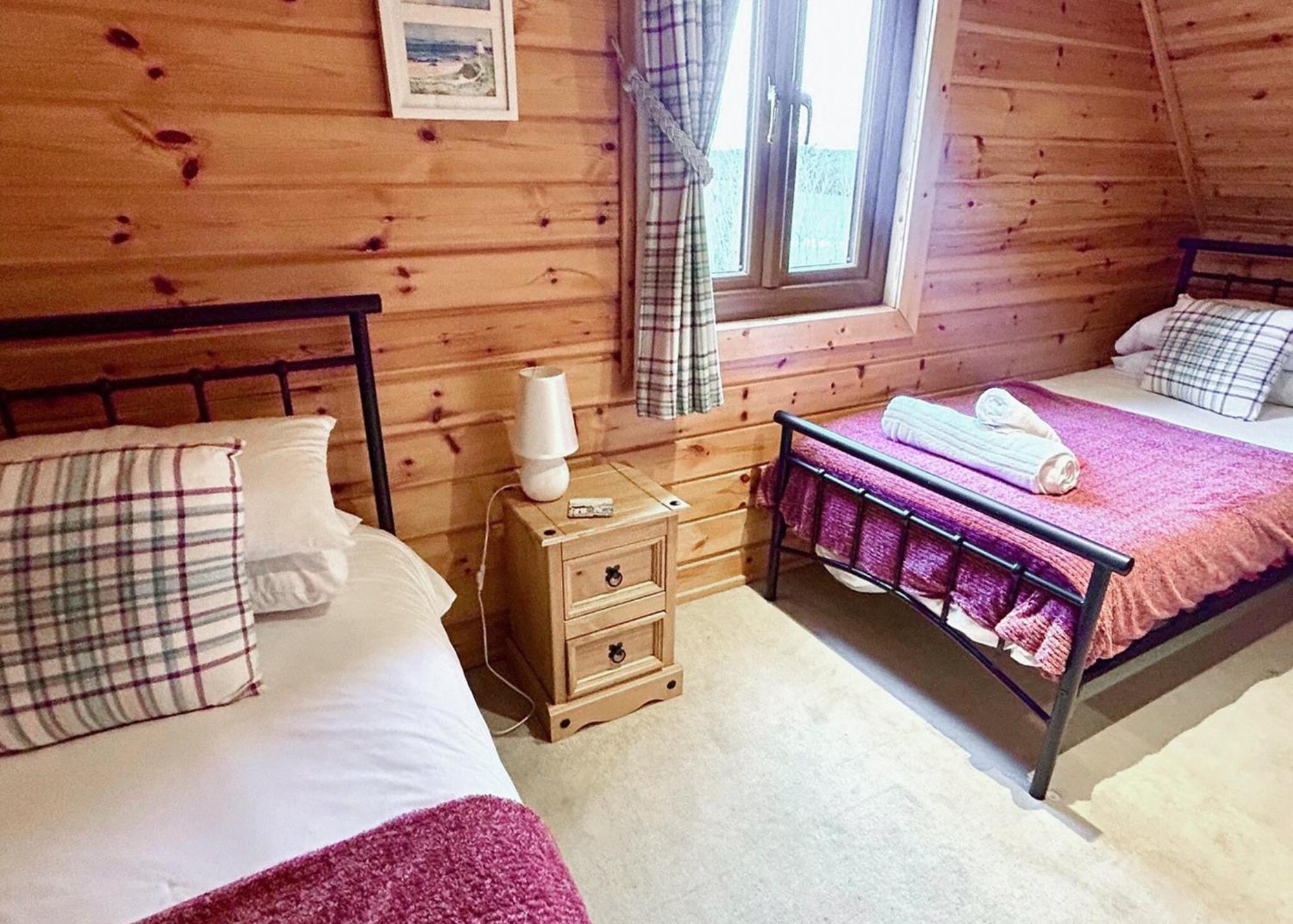 Anglesey Lakeside Lodges Менай-Бридж Номер фото