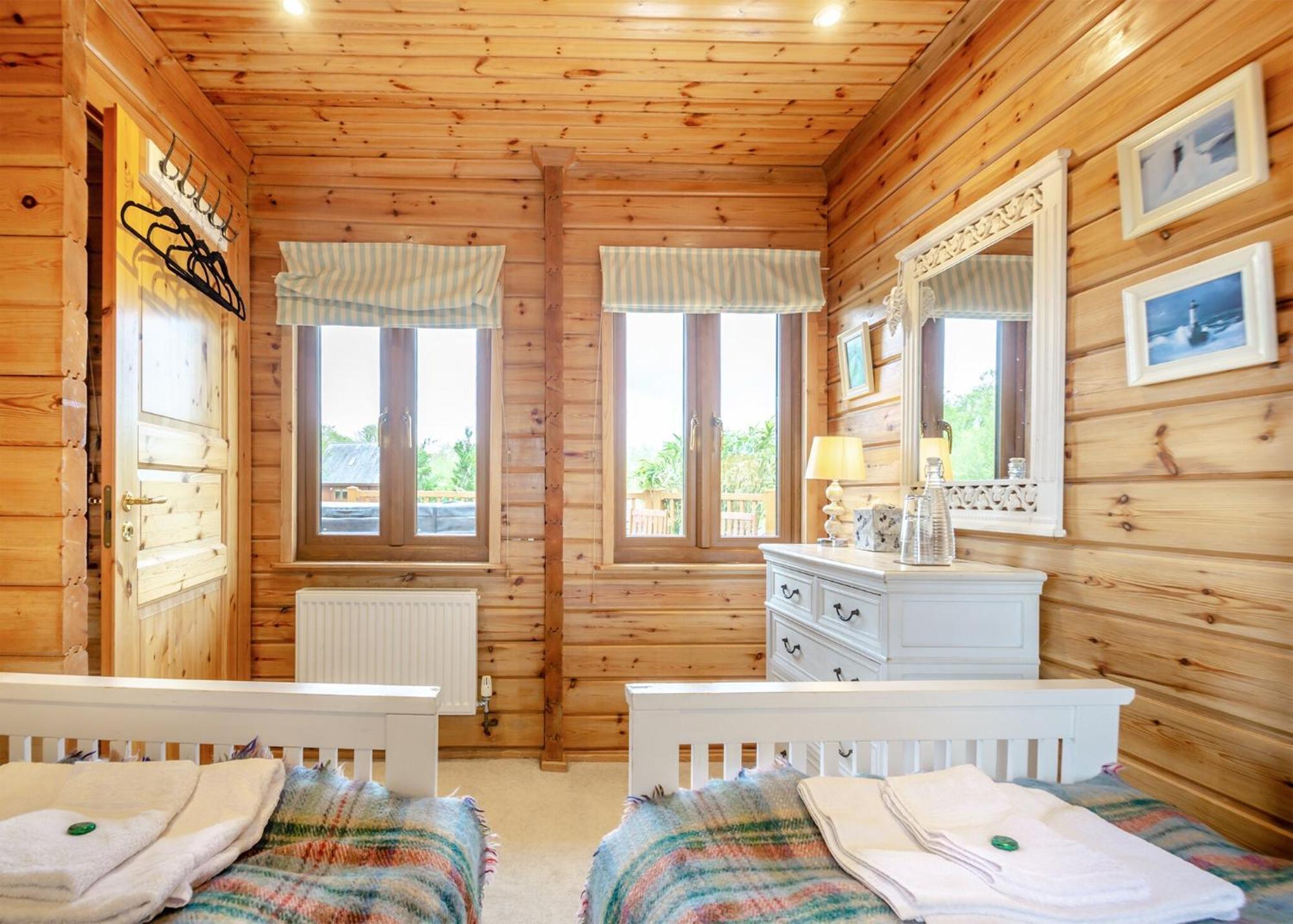Anglesey Lakeside Lodges Менай-Бридж Номер фото