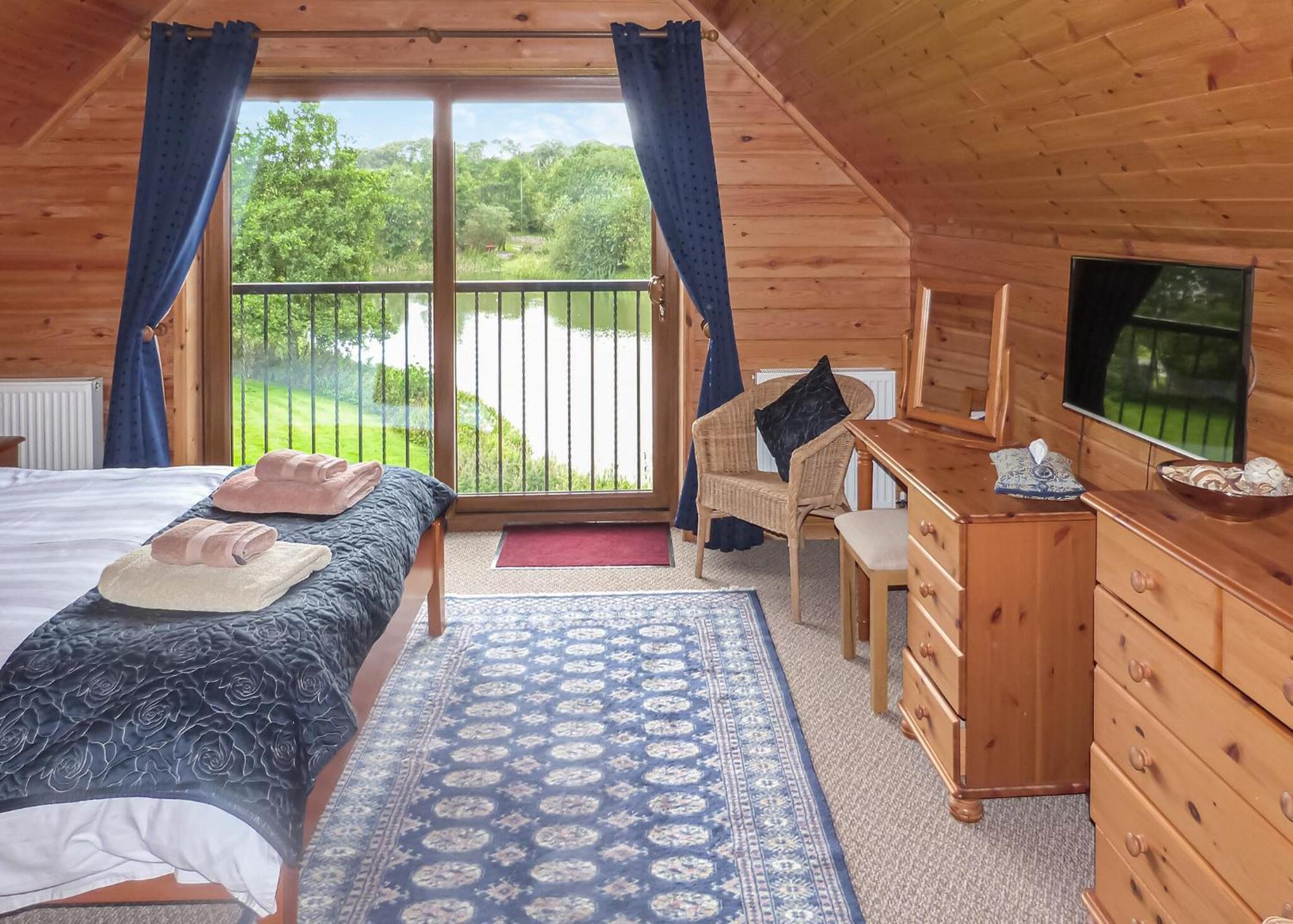 Anglesey Lakeside Lodges Менай-Бридж Номер фото