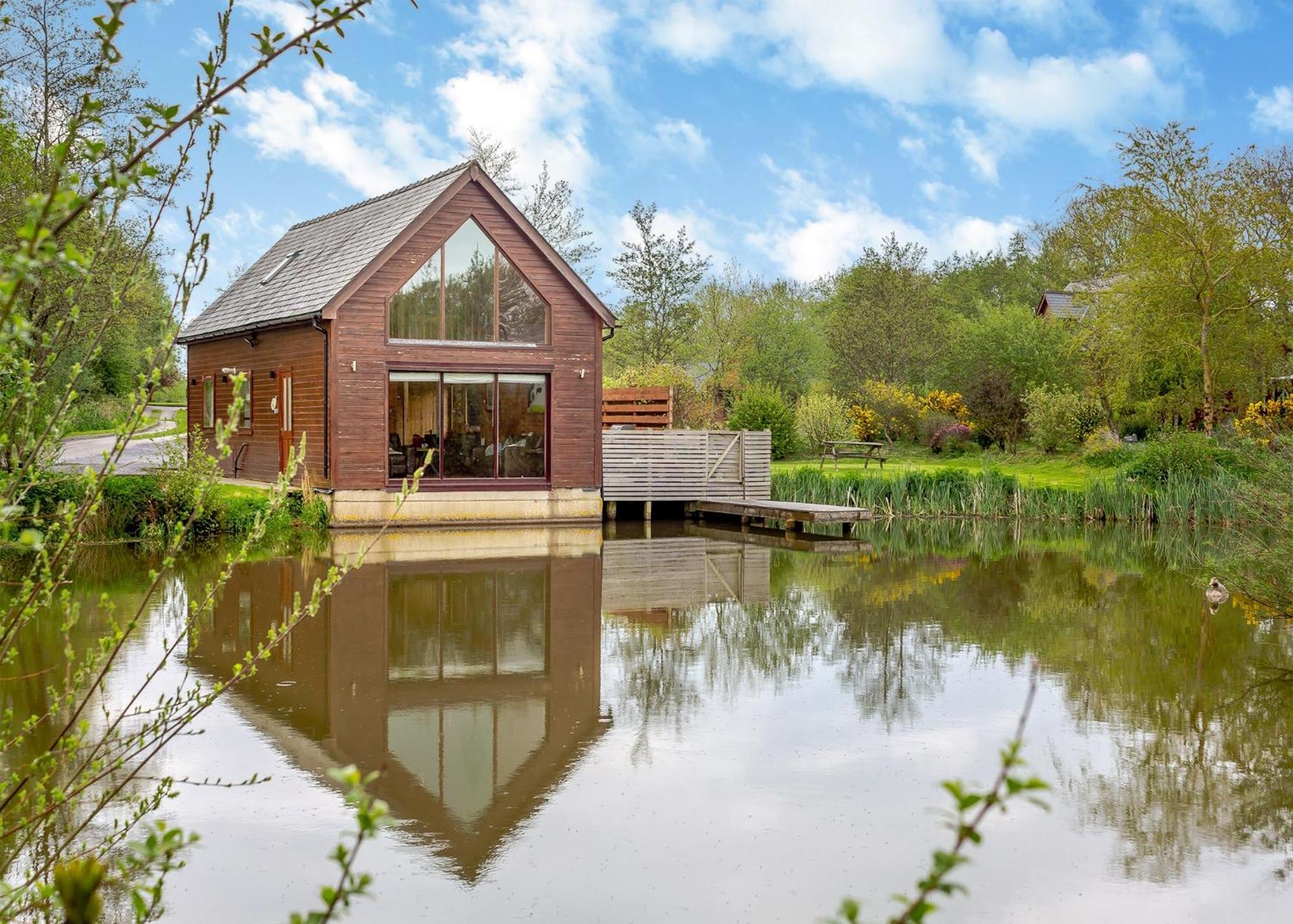 Anglesey Lakeside Lodges Менай-Бридж Екстер'єр фото